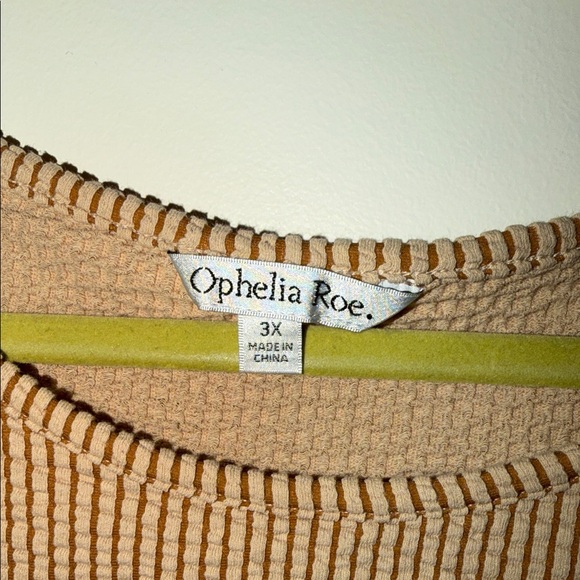 Tan Ribbed Knit-like Top - Picture 2 of 3